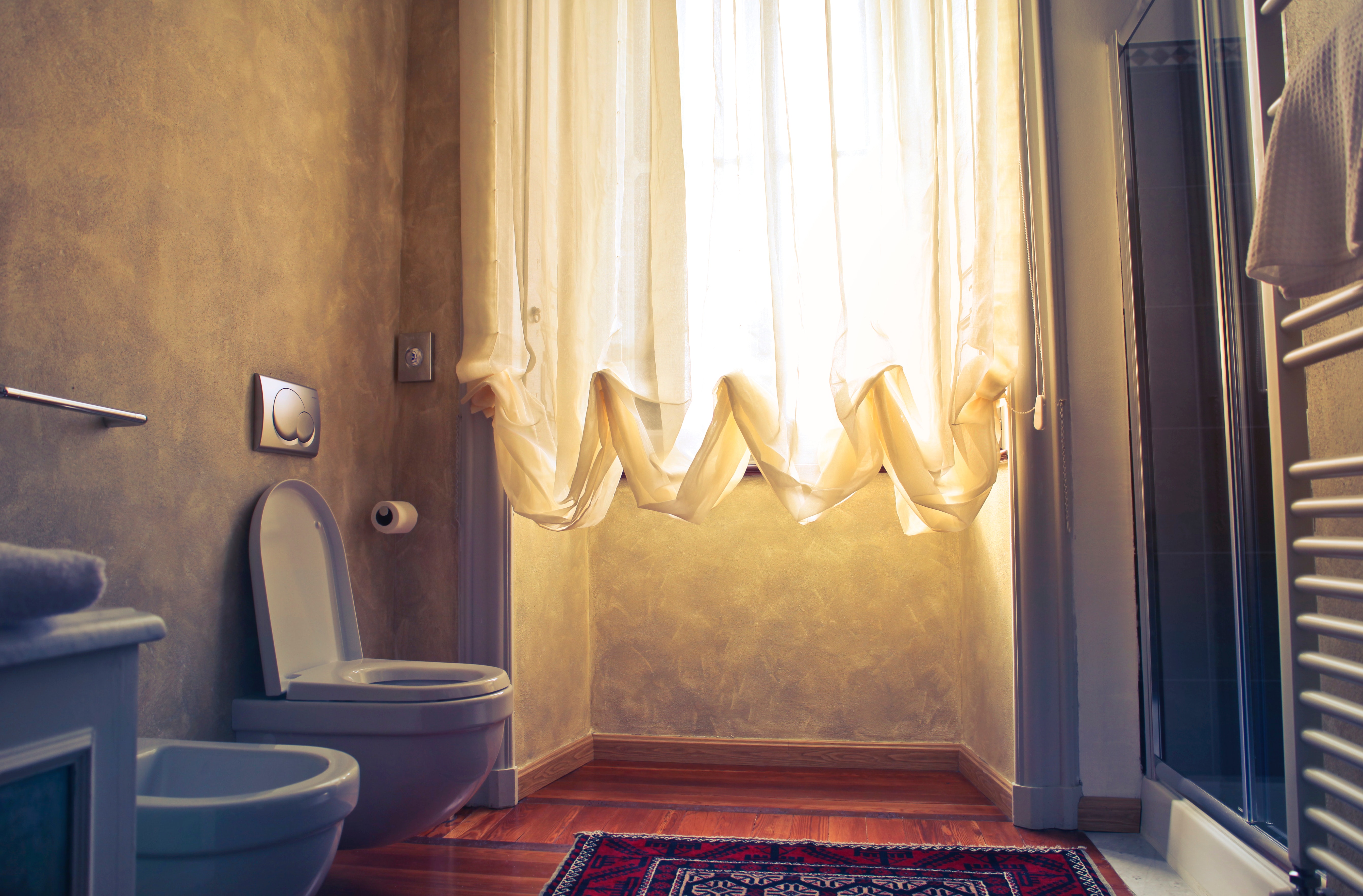 Clean Shower Curtain with Bleach