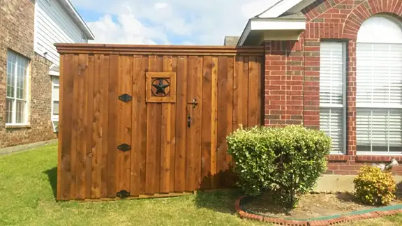 Hiring a Wood Fence Installation Company in Fort Worth 2